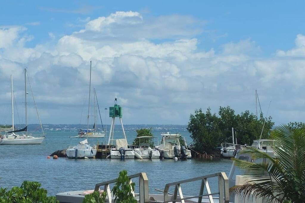 Au Coin Du Phare Apartment Goyave Luaran gambar